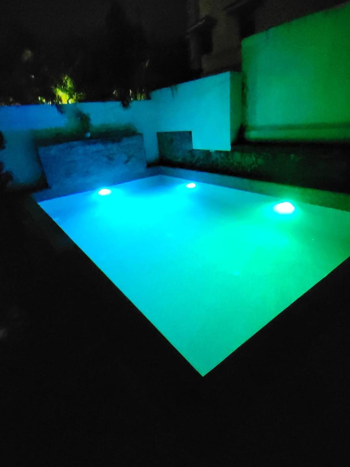 The Perfect Stays Para Disco Big Pool Cricket Turf Villa Lonavala Dış mekan fotoğraf