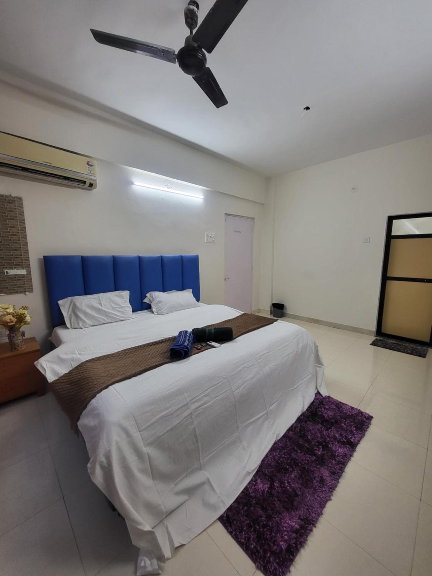 The Perfect Stays Para Disco Big Pool Cricket Turf Villa Lonavala Dış mekan fotoğraf