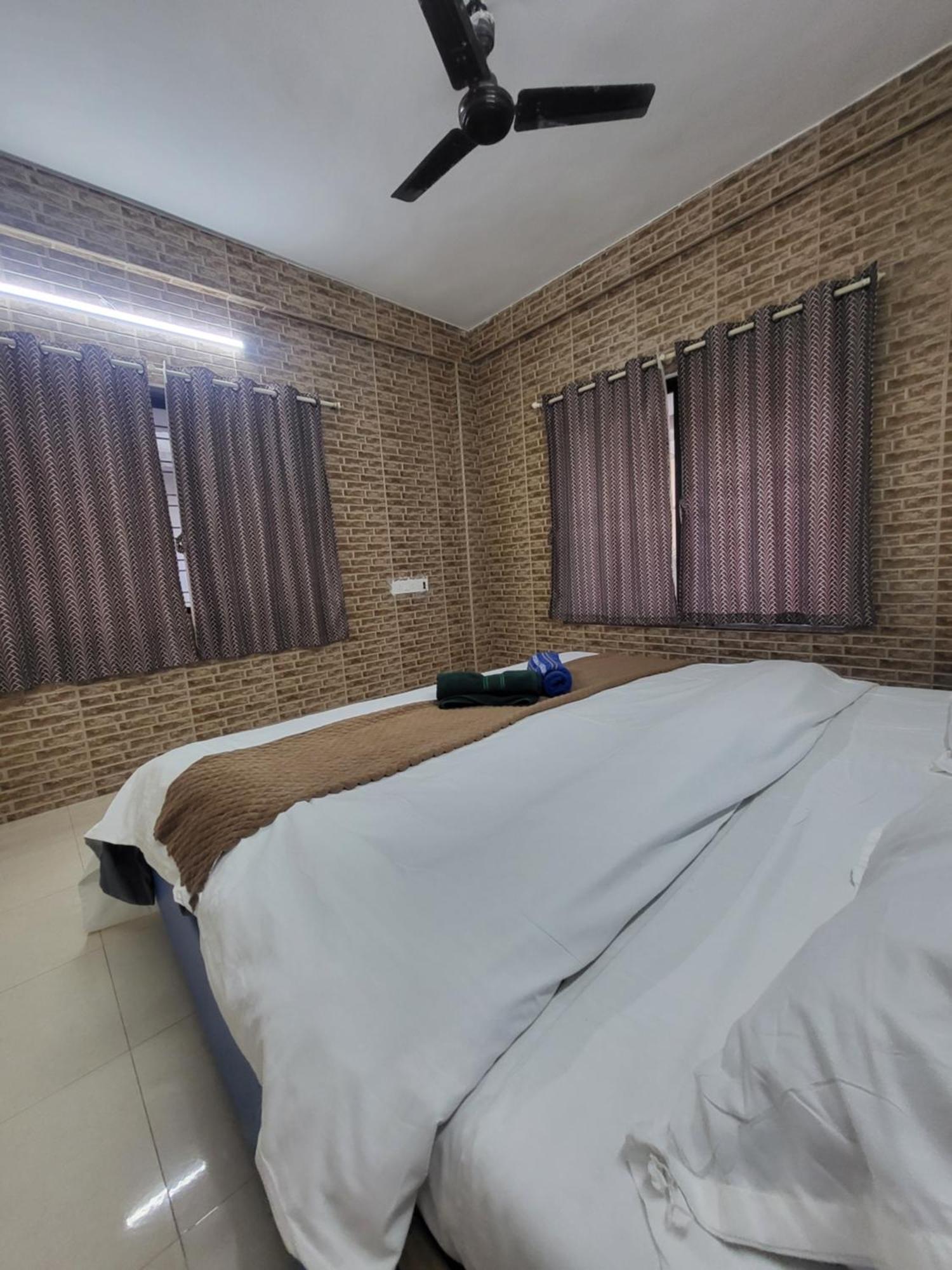 The Perfect Stays Para Disco Big Pool Cricket Turf Villa Lonavala Dış mekan fotoğraf