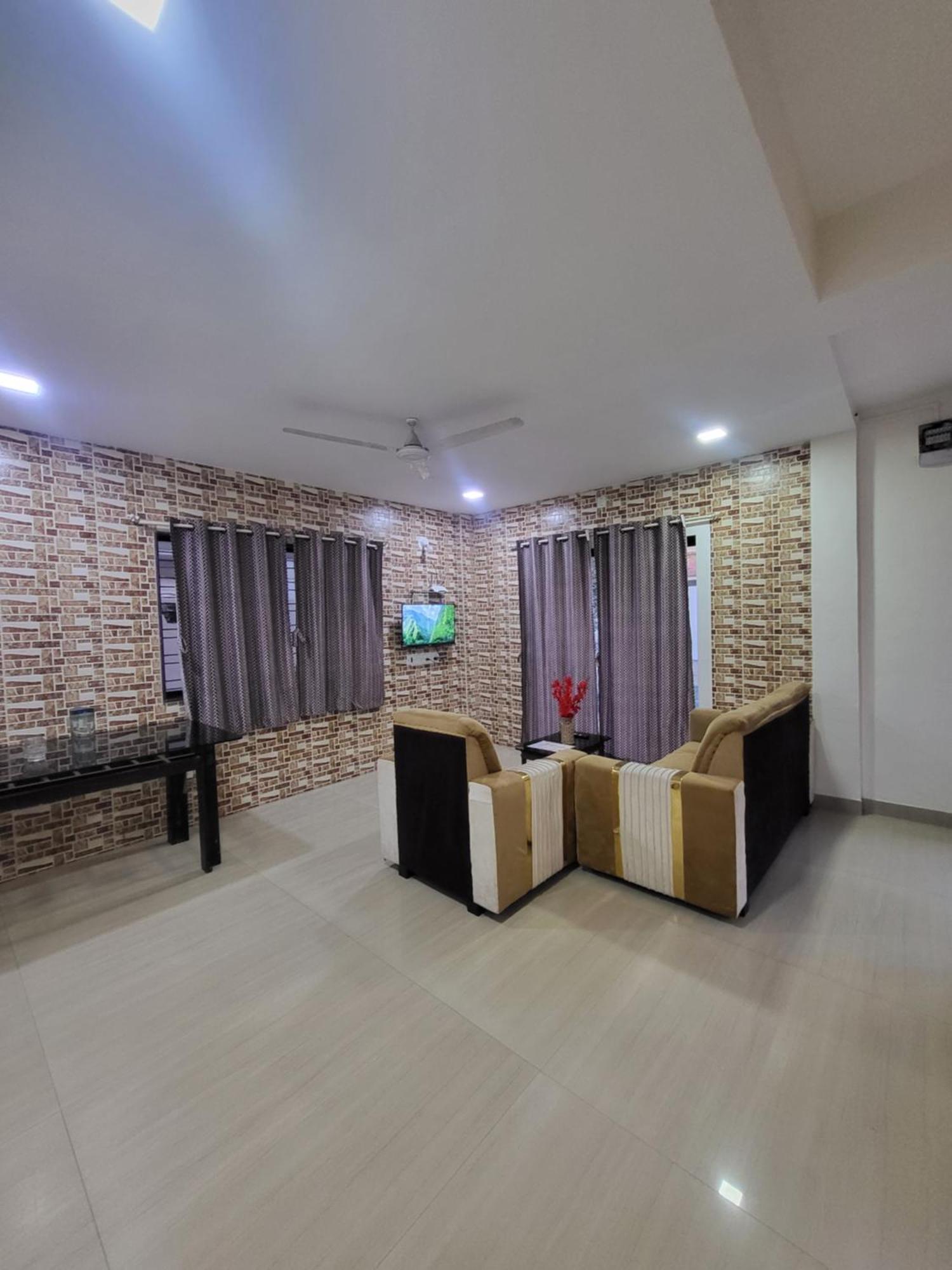 The Perfect Stays Para Disco Big Pool Cricket Turf Villa Lonavala Dış mekan fotoğraf
