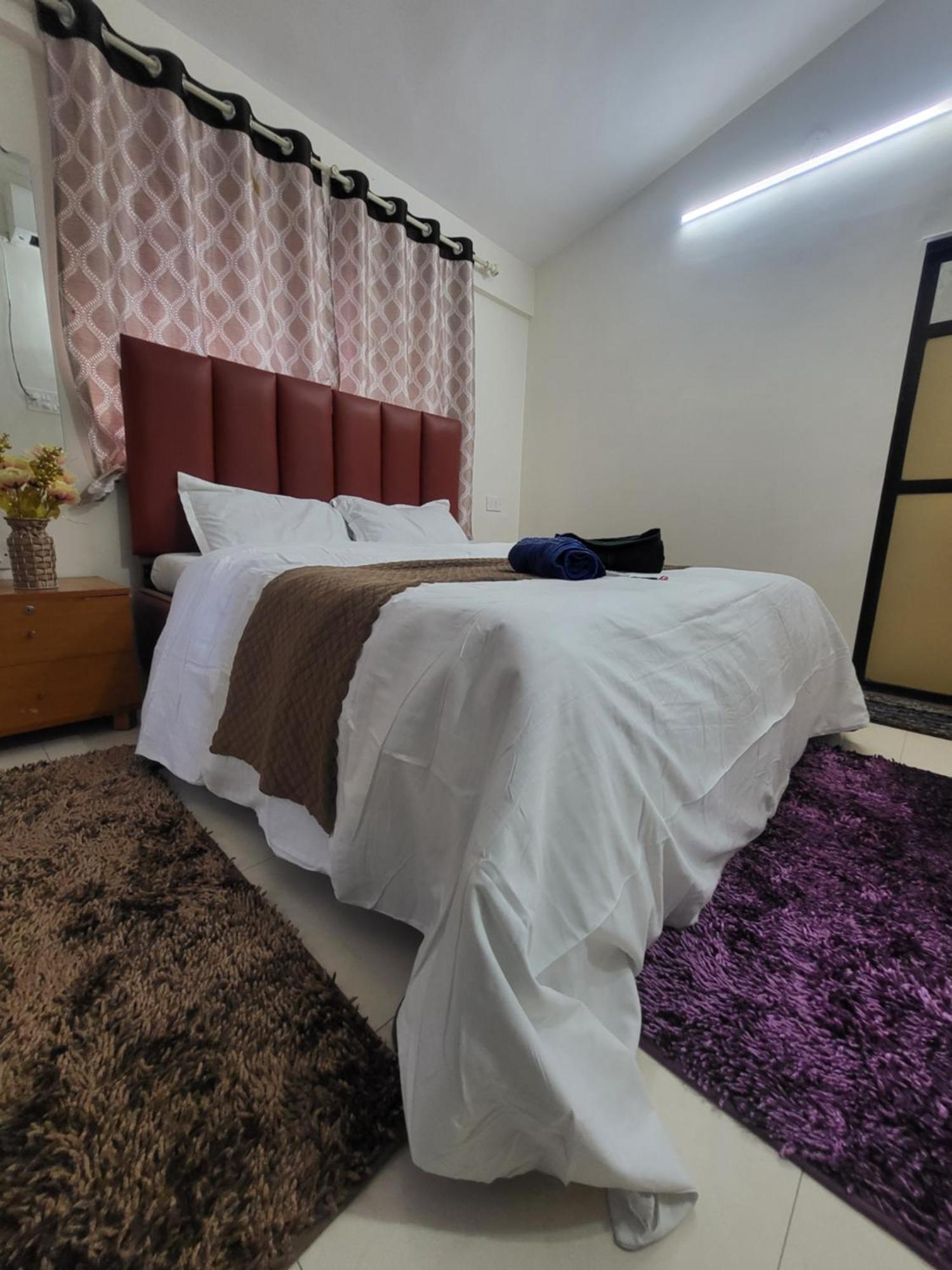 The Perfect Stays Para Disco Big Pool Cricket Turf Villa Lonavala Dış mekan fotoğraf