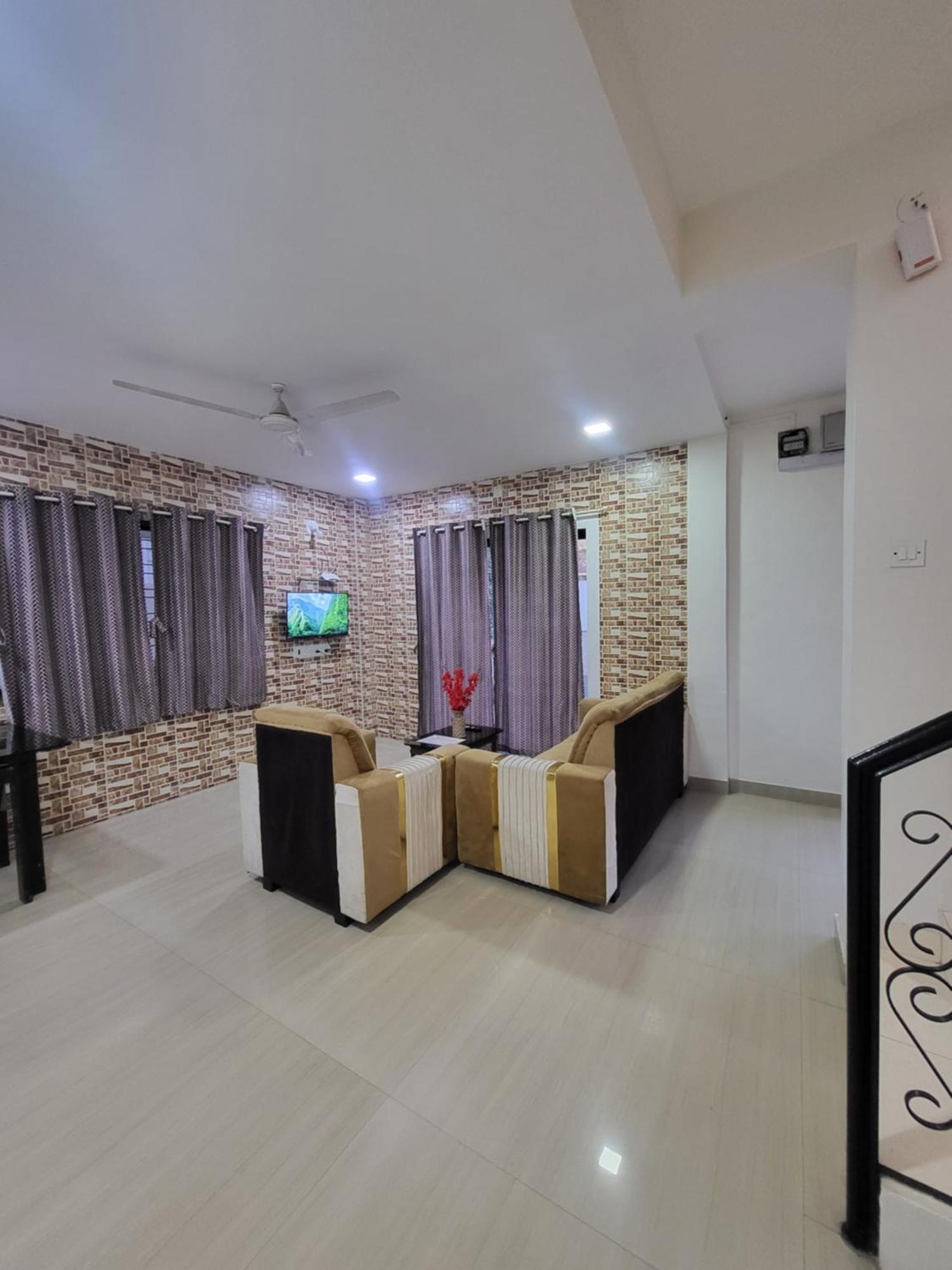 The Perfect Stays Para Disco Big Pool Cricket Turf Villa Lonavala Dış mekan fotoğraf